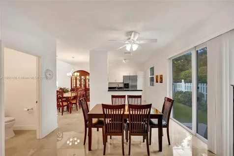 470 NW 102nd Terrace Pembroke Pines FL 33026