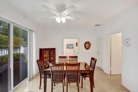 470 NW 102nd Terrace Pembroke Pines FL 33026