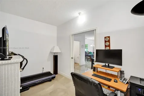 470 NW 102nd Terrace Pembroke Pines FL 33026