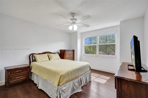 470 NW 102nd Terrace Pembroke Pines FL 33026