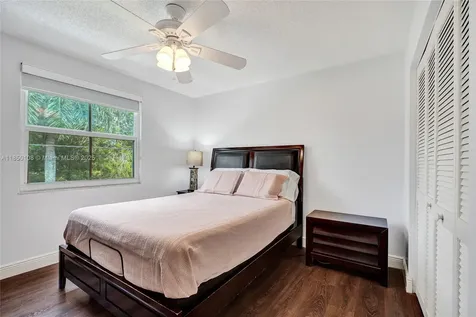 470 NW 102nd Terrace Pembroke Pines FL 33026