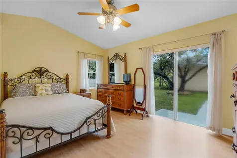 301 NW 207th Avenue Pembroke Pines FL 33029