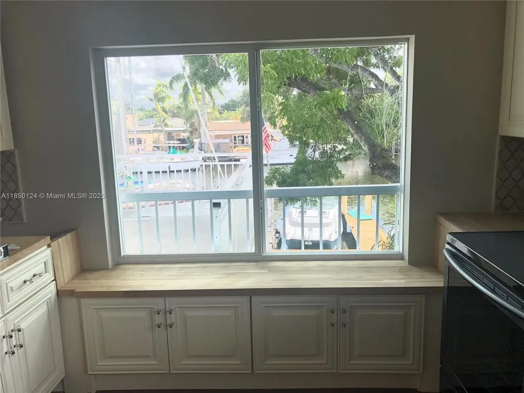 1524 Argyle Drive Fort Lauderdale FL 33312