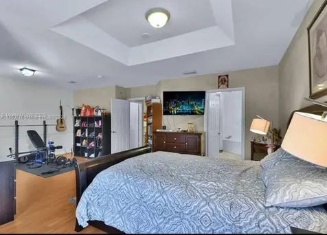 5733 NW 112th Place Doral FL 33178