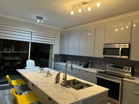 5733 NW 112th Place Doral FL 33178