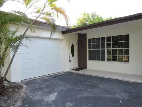 6399 SW 34th Street Miramar FL 33023