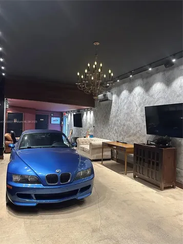 9411 NW 22nd Avenue Miami FL 33147