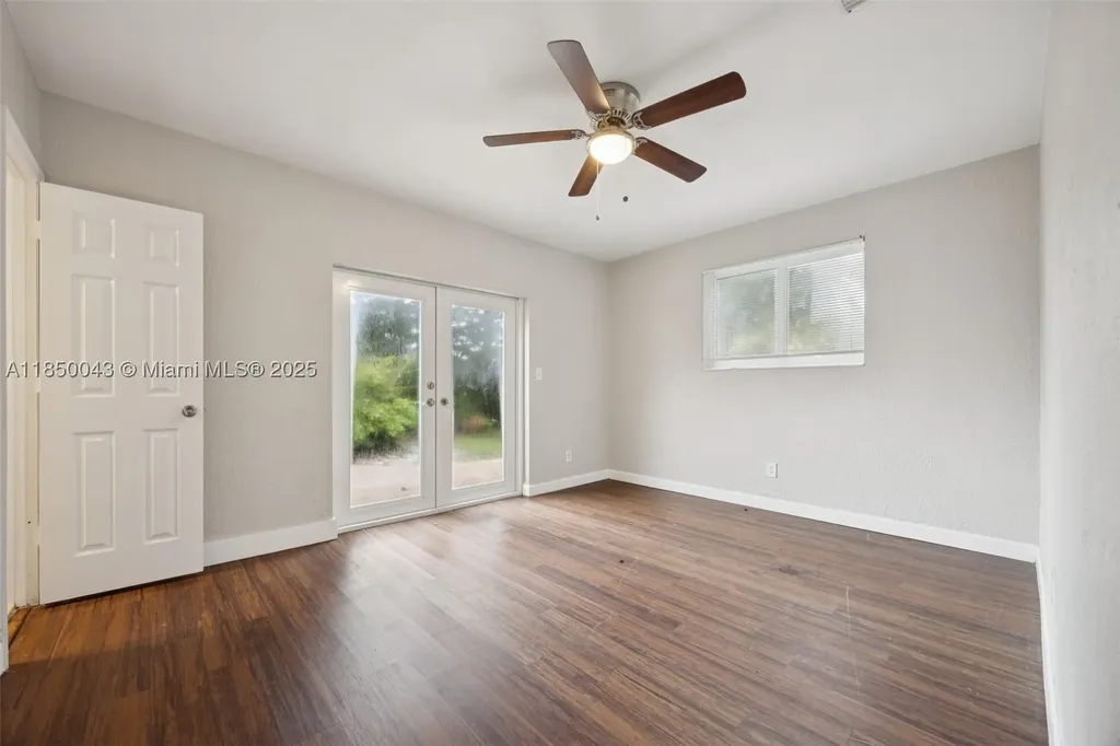 7331 Cleveland Street Hollywood FL 33024