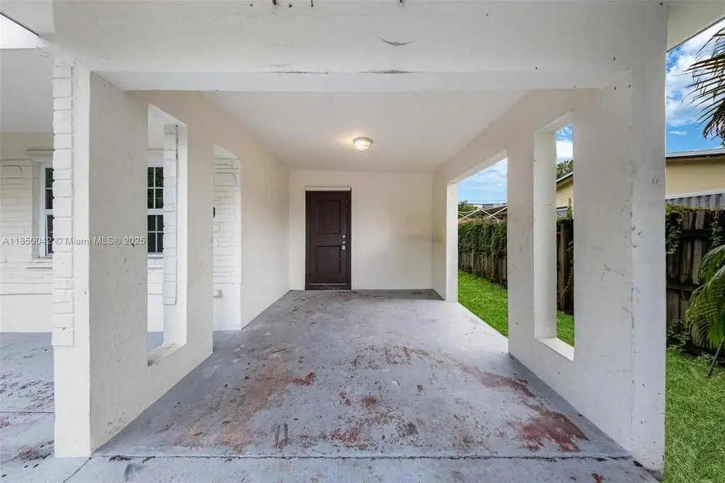 2708 SW 46th Court Fort Lauderdale FL 33312