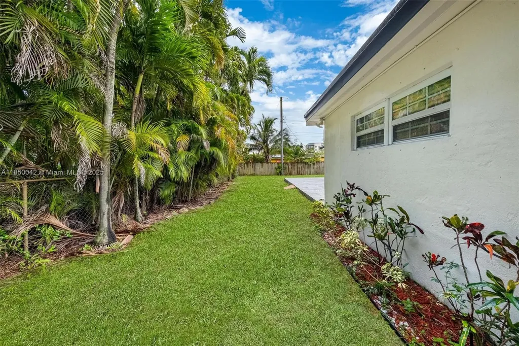 2708 SW 46th Court Fort Lauderdale FL 33312