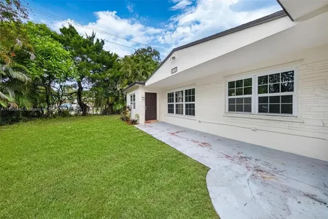 2708 SW 46th Court Fort Lauderdale FL 33312