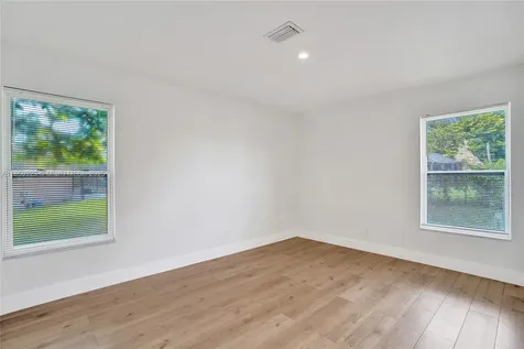 11957 NW 26th Place Coral Springs FL 33065