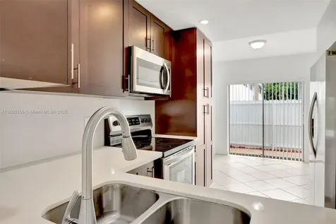658 NE 195th Street Miami FL 33179