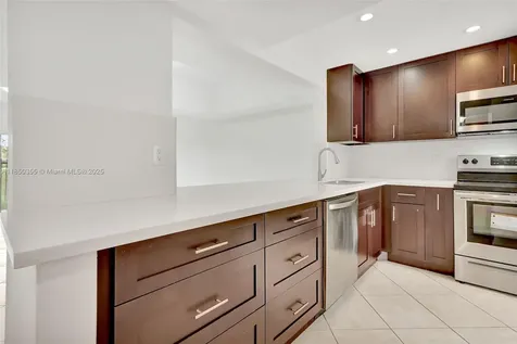 658 NE 195th Street Miami FL 33179