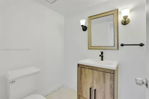 658 NE 195th Street Miami FL 33179