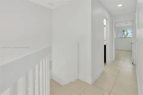 658 NE 195th Street Miami FL 33179