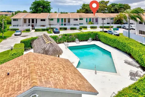 658 NE 195th Street Miami FL 33179