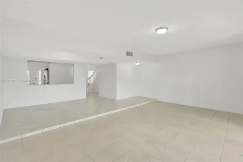 658 NE 195th Street Miami FL 33179