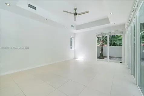 4050 Hardie Avenue Miami FL 33133