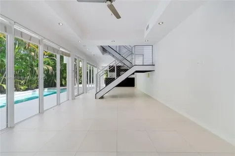 4050 Hardie Avenue Miami FL 33133
