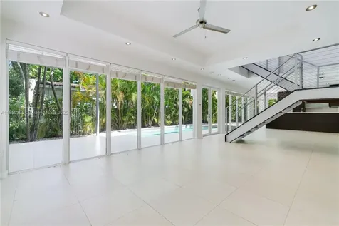 4050 Hardie Avenue Miami FL 33133