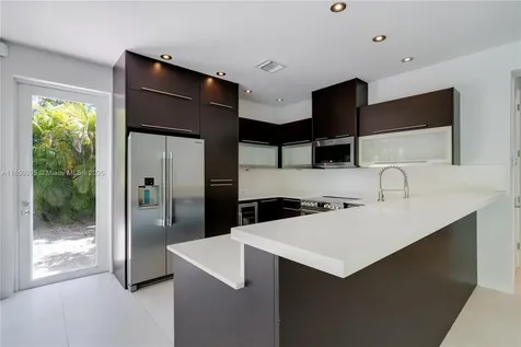 4050 Hardie Avenue Miami FL 33133