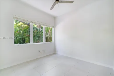 4050 Hardie Avenue Miami FL 33133