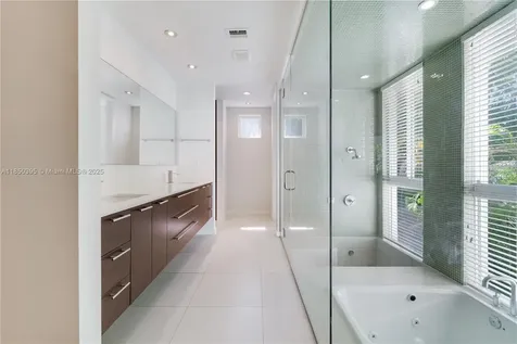 4050 Hardie Avenue Miami FL 33133