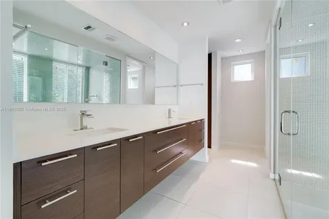 4050 Hardie Avenue Miami FL 33133