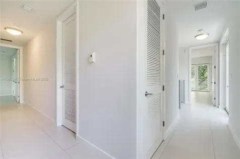 4050 Hardie Avenue Miami FL 33133