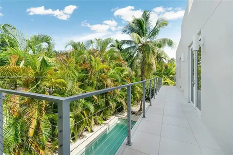 4050 Hardie Avenue Miami FL 33133