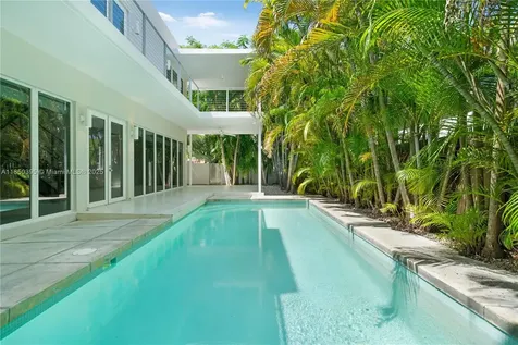 4050 Hardie Avenue Miami FL 33133