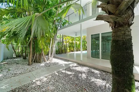 4050 Hardie Avenue Miami FL 33133