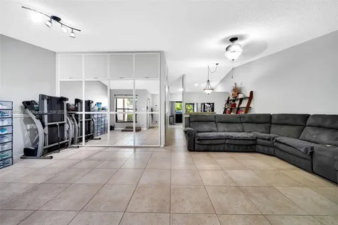 7931 NW 10th Court Plantation FL 33322