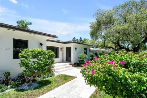 899 NE 71st Street Miami FL 33138