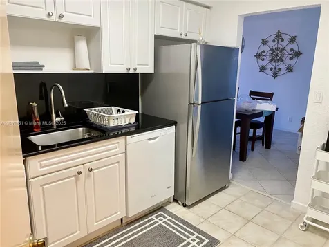 2501 S Ocean Drive Hollywood FL 33019