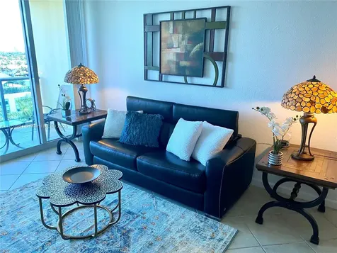2501 S Ocean Drive Hollywood FL 33019