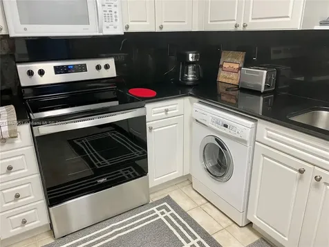 2501 S Ocean Drive Hollywood FL 33019