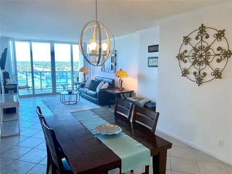 2501 S Ocean Drive Hollywood FL 33019