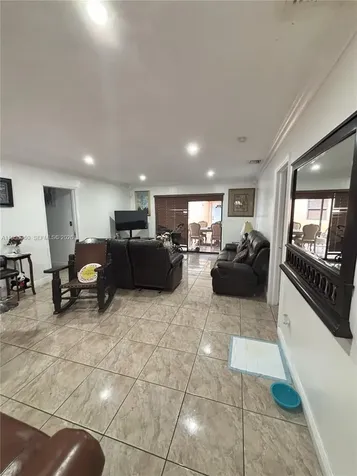 18601 SW 98th Avenue Cutler Bay FL 33157