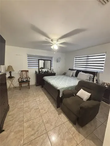 18601 SW 98th Avenue Cutler Bay FL 33157