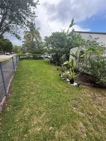 11472 SW 4th Street Sweetwater FL 33174