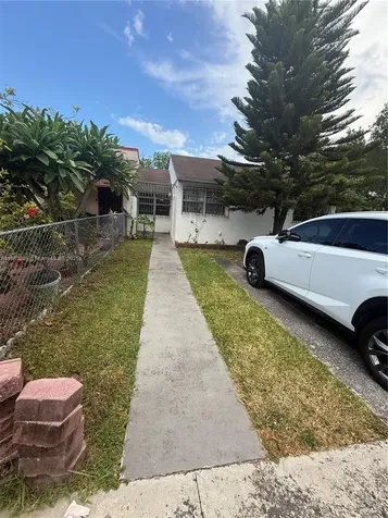 11472 SW 4th Street Sweetwater FL 33174