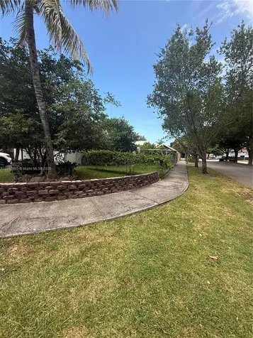 11472 SW 4th Street Sweetwater FL 33174