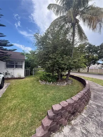 11472 SW 4th Street Sweetwater FL 33174