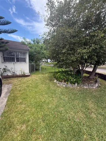 11472 SW 4th Street Sweetwater FL 33174