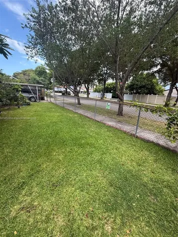 11472 SW 4th Street Sweetwater FL 33174