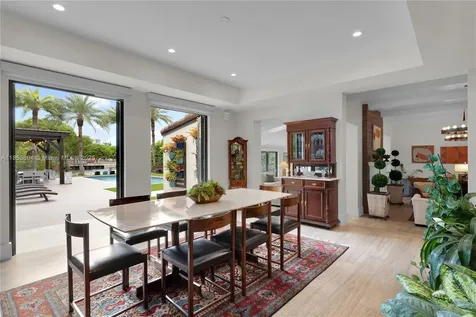 4475 N Meridian Avenue Miami Beach FL 33140