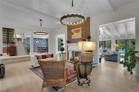 4475 N Meridian Avenue Miami Beach FL 33140