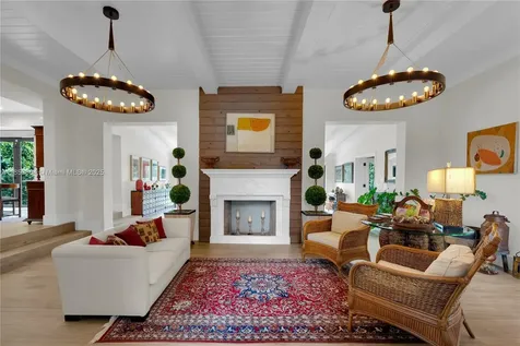 4475 N Meridian Avenue Miami Beach FL 33140
